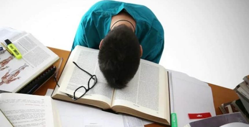TOP 10 WAYS TO CONCENTRATE WHEN CRAMMING FOR EXAMS